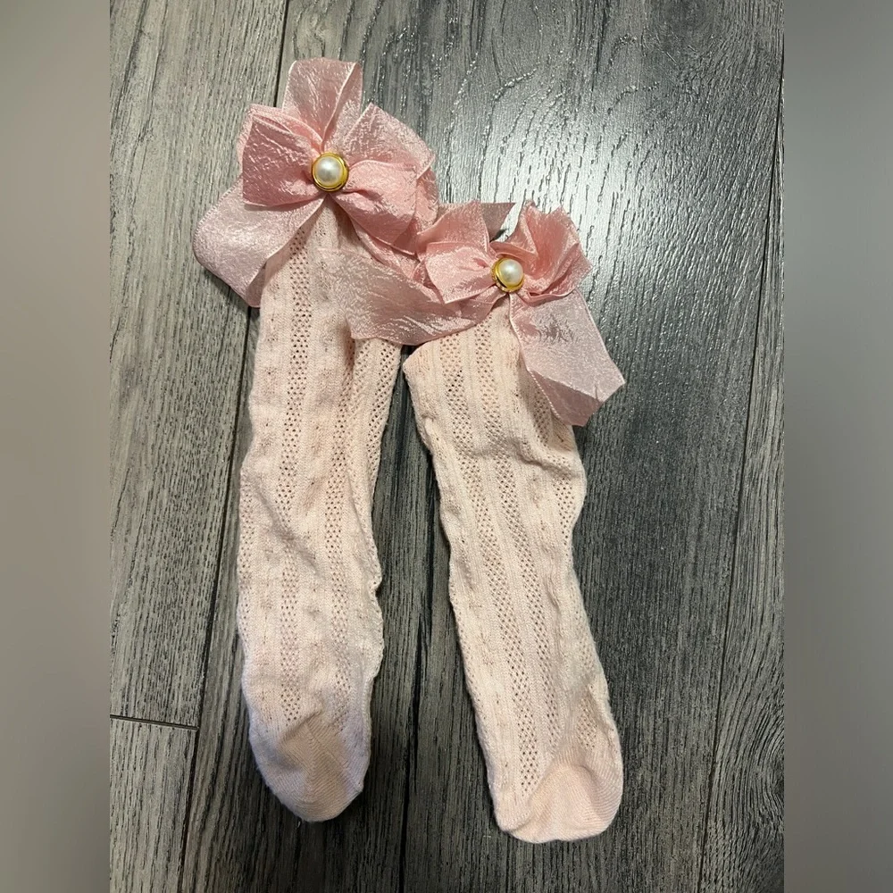 🌱🦢4 FOR $15!🦢🌱 Elegant Pink Bow Knee-High Socks